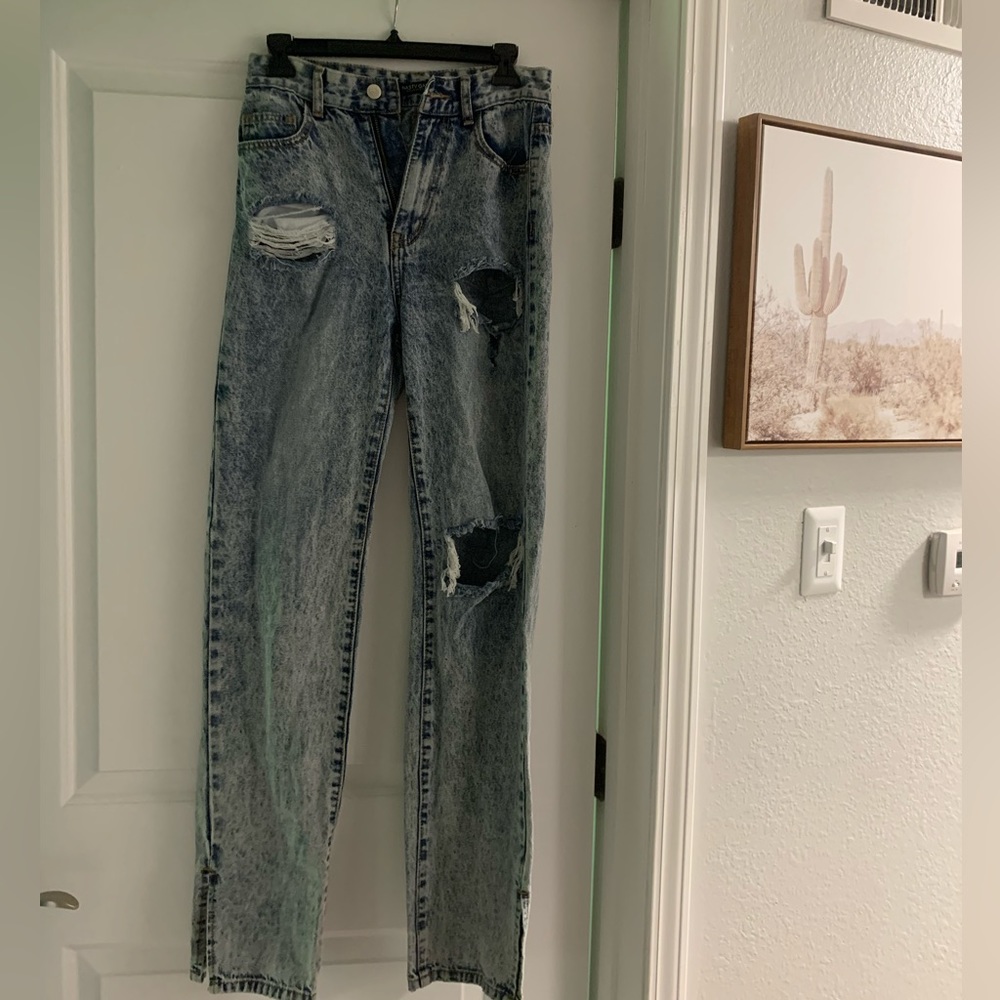 Acid washed jeans